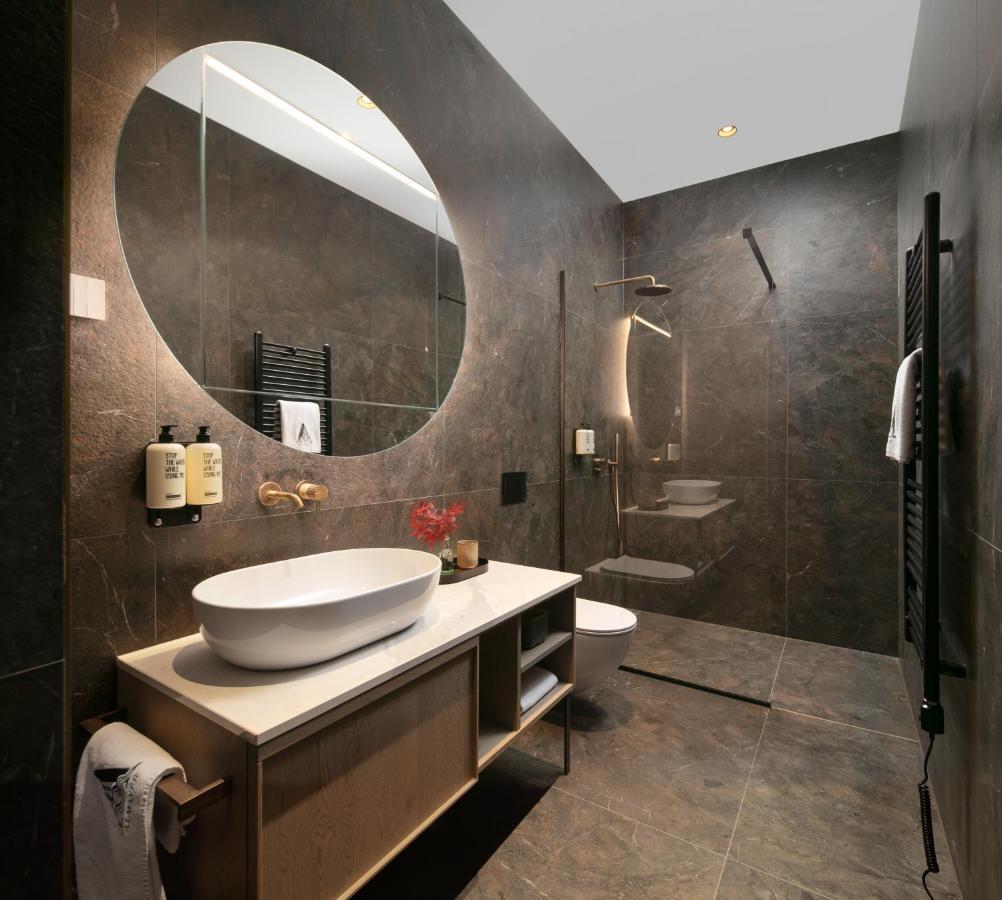זאדאר Almayer Art & Heritage Adults Only Hotel And Dependance Rooms מראה חיצוני תמונה