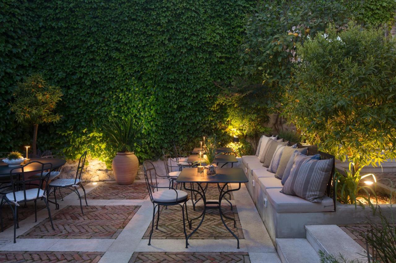 זאדאר Almayer Art & Heritage Adults Only Hotel And Dependance Rooms מראה חיצוני תמונה